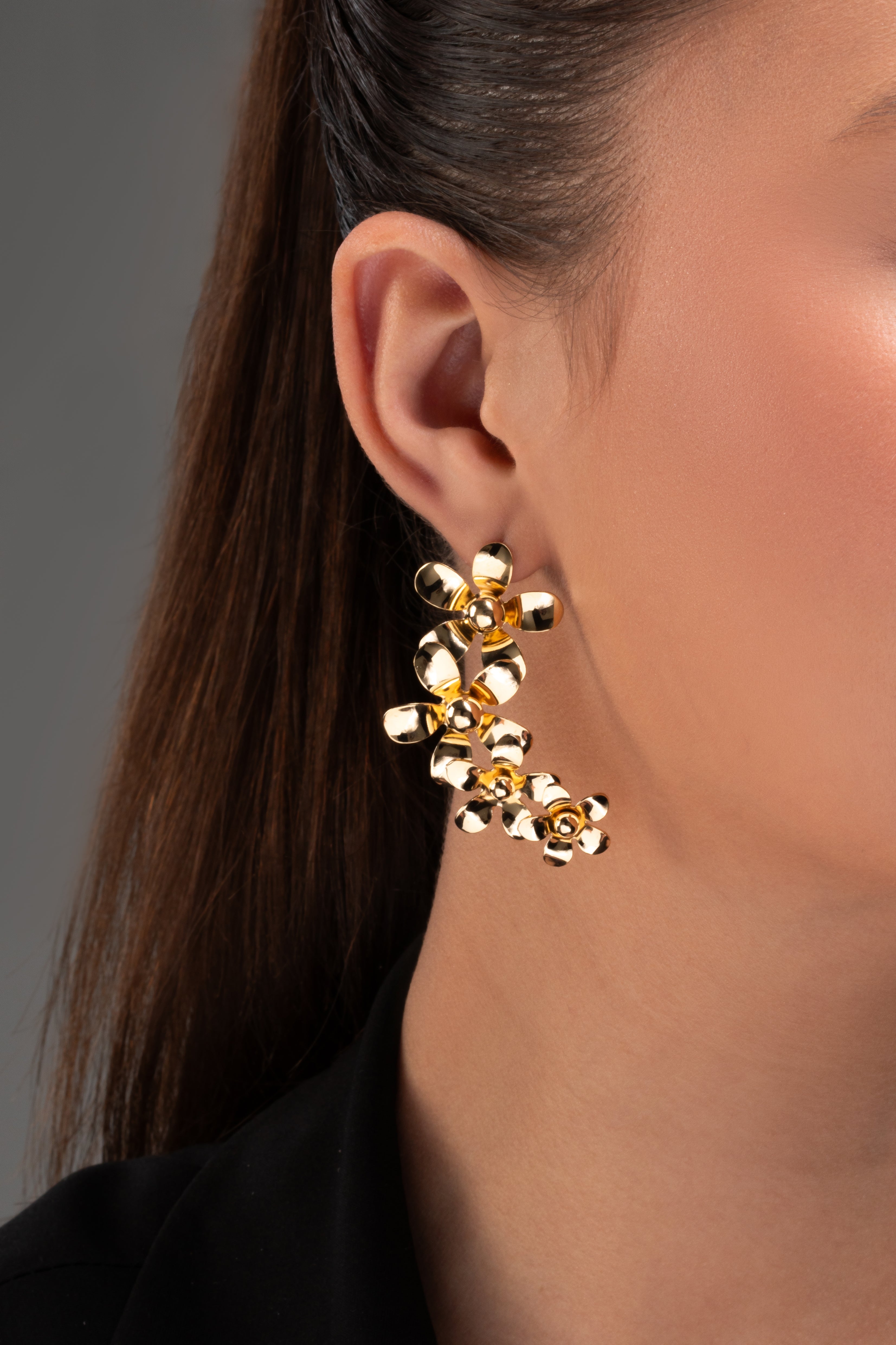 BRINCO FLOR BANHADO.